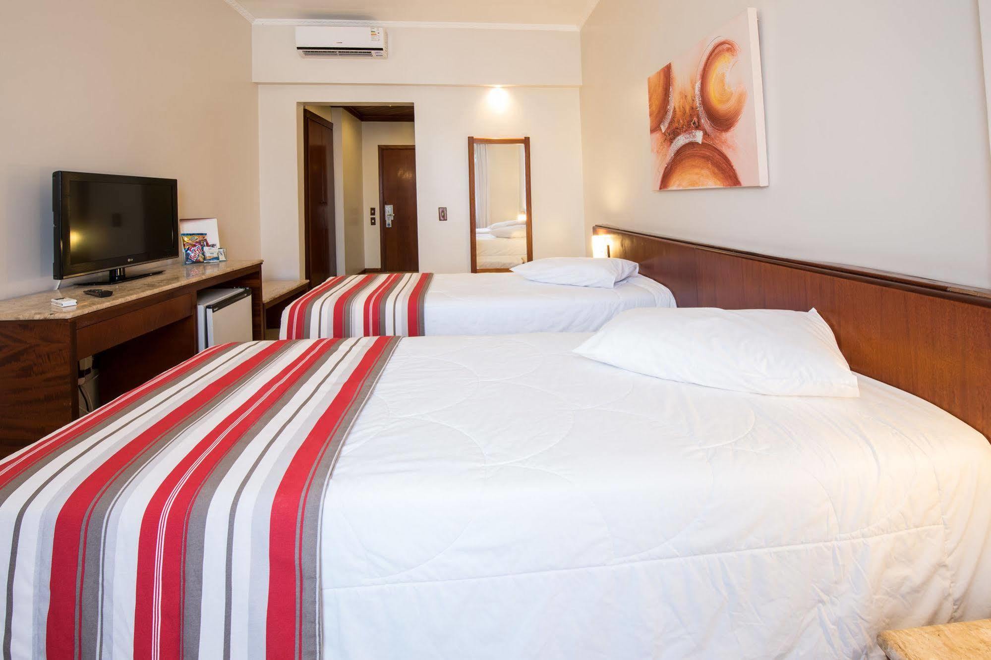 Hotel Carlton Plaza Poços de Caldas Εξωτερικό φωτογραφία