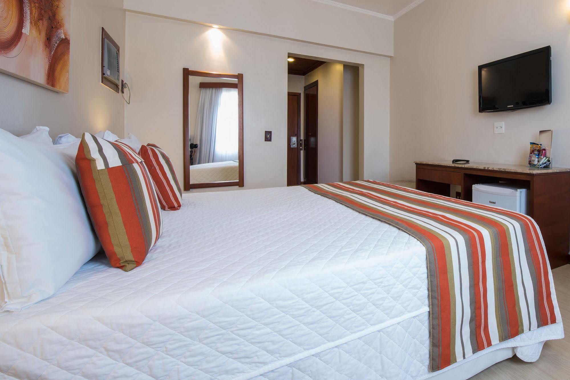 Hotel Carlton Plaza Poços de Caldas Εξωτερικό φωτογραφία
