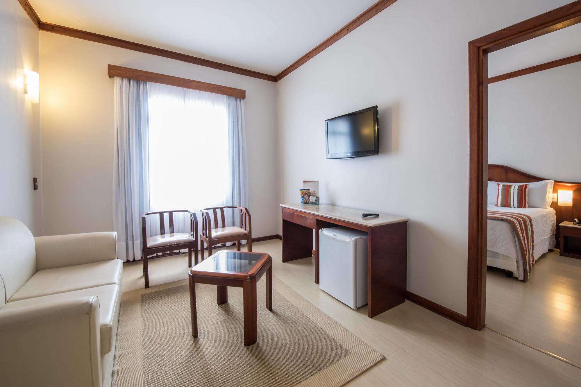 Hotel Carlton Plaza Poços de Caldas Εξωτερικό φωτογραφία